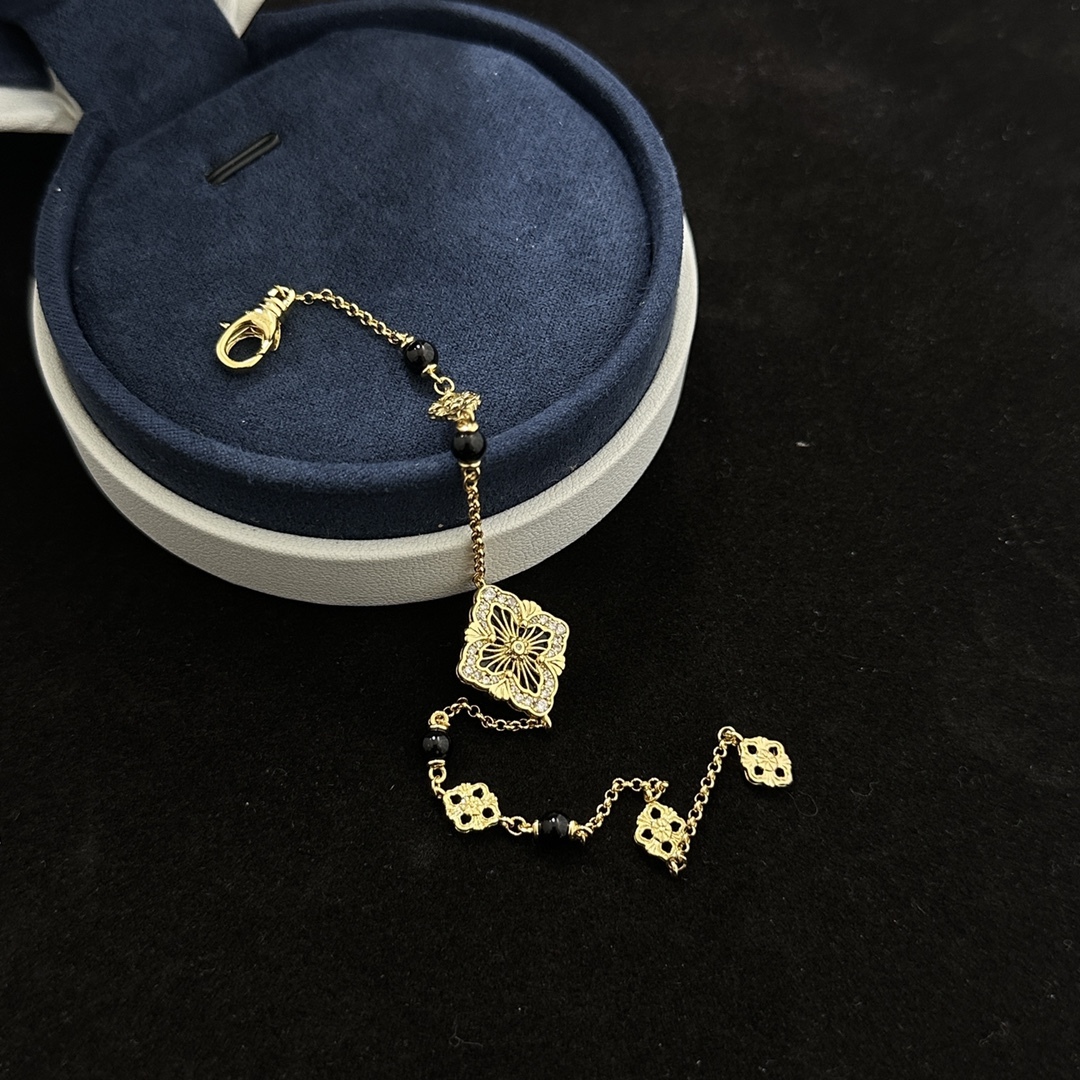 Buccellati Gold Vintage-Inspired Bracelet 001