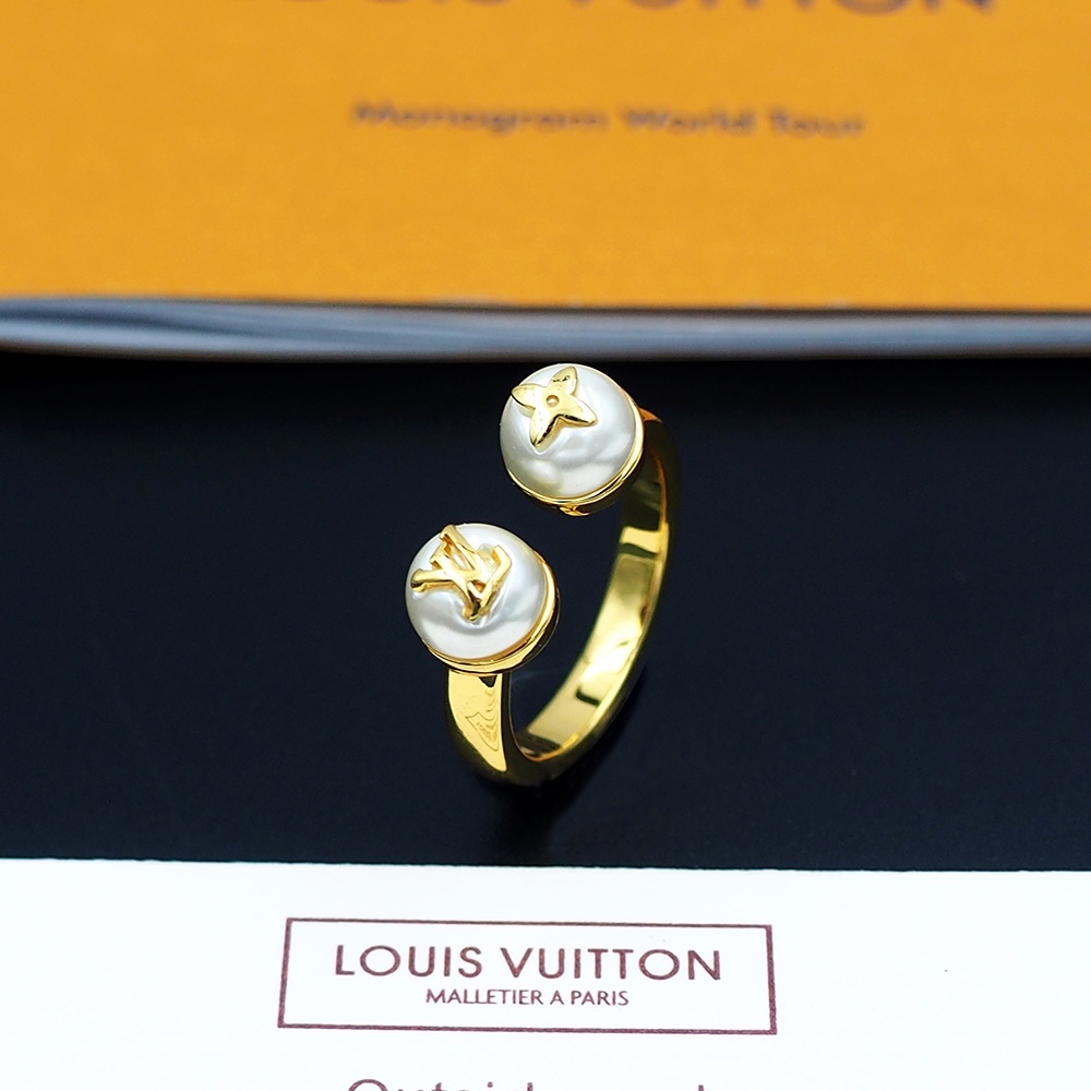 LV Gold Logo-Accented Ring 097