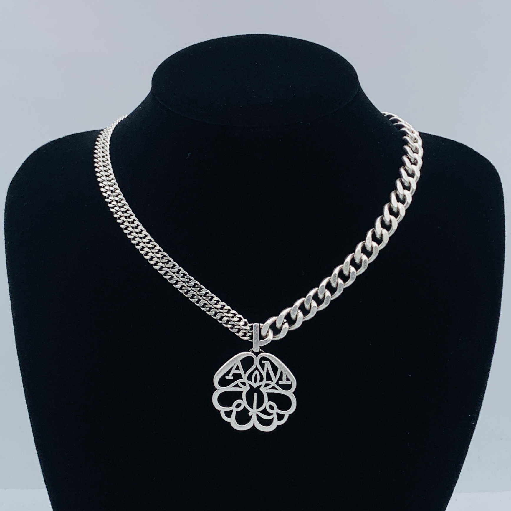 Alexander McQueen Silver Logo-Accented Necklace 058