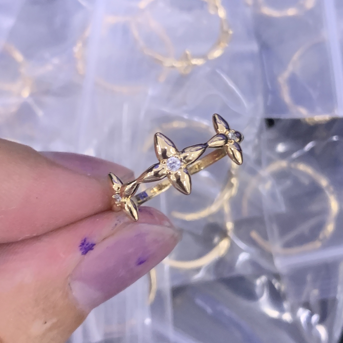 LV Rose Gold Textured Ring 641