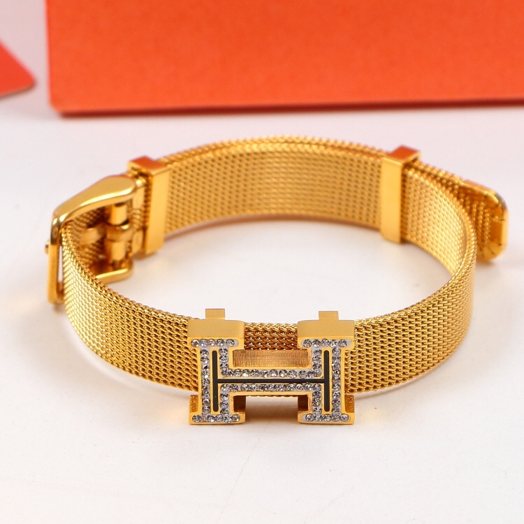 Hermes h Gold Logo-Accented Bracelet 005