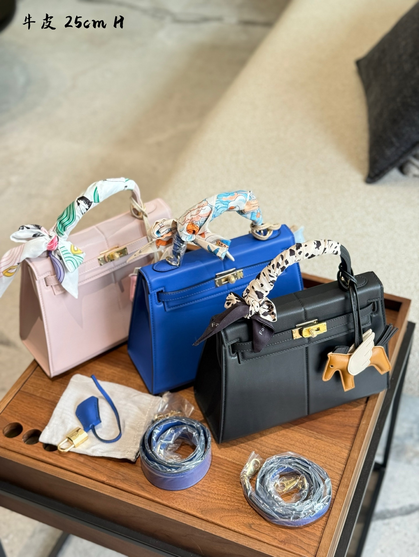 Hermes h padded 25 Silver Vintage-Inspired Bag 270