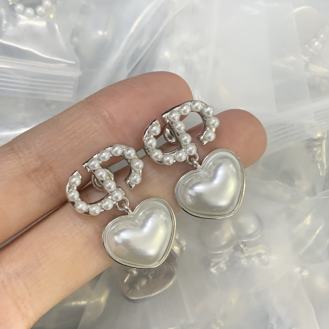 Dior Silver Vintage-Inspired Earrings 540