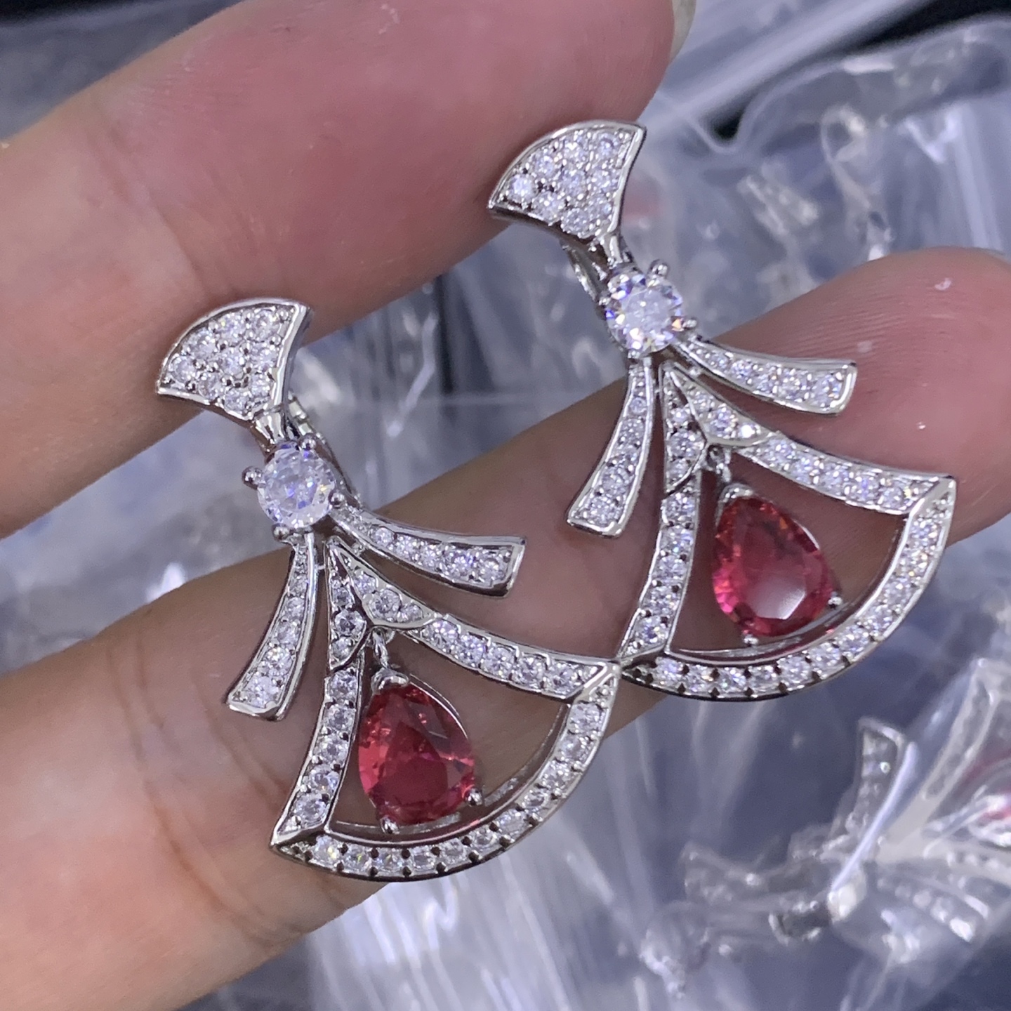 BVLGARI Rose Gold Romantic Earrings 114