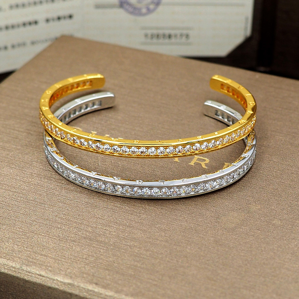 BVLGARI Silver Logo-Accented Bracelet 052