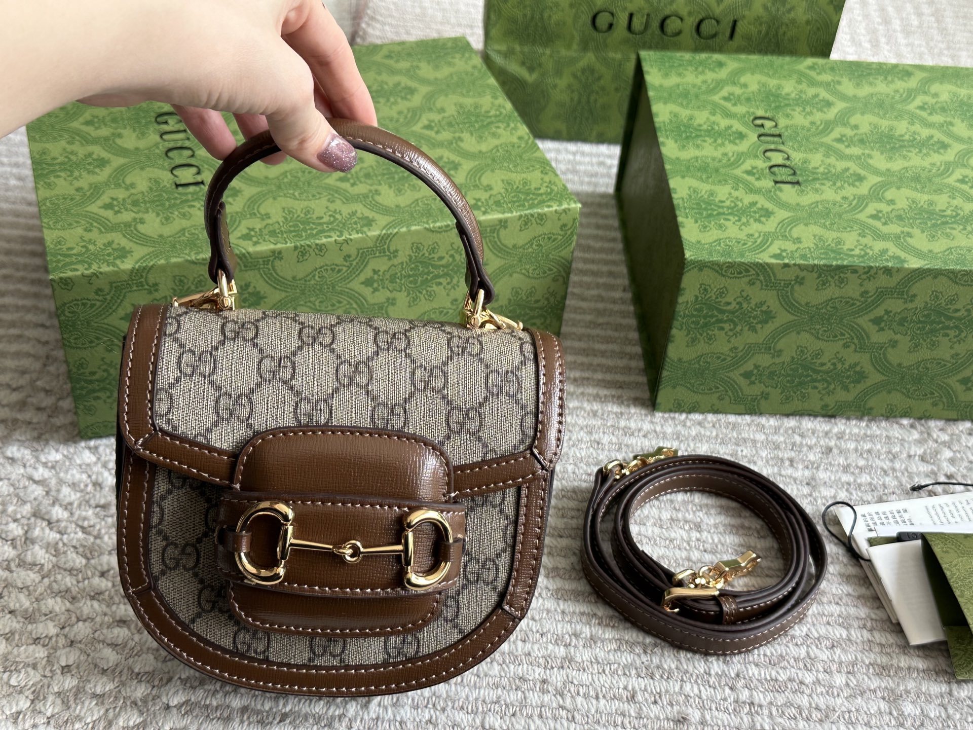 Gucci Gold Vintage-Inspired Bag 584