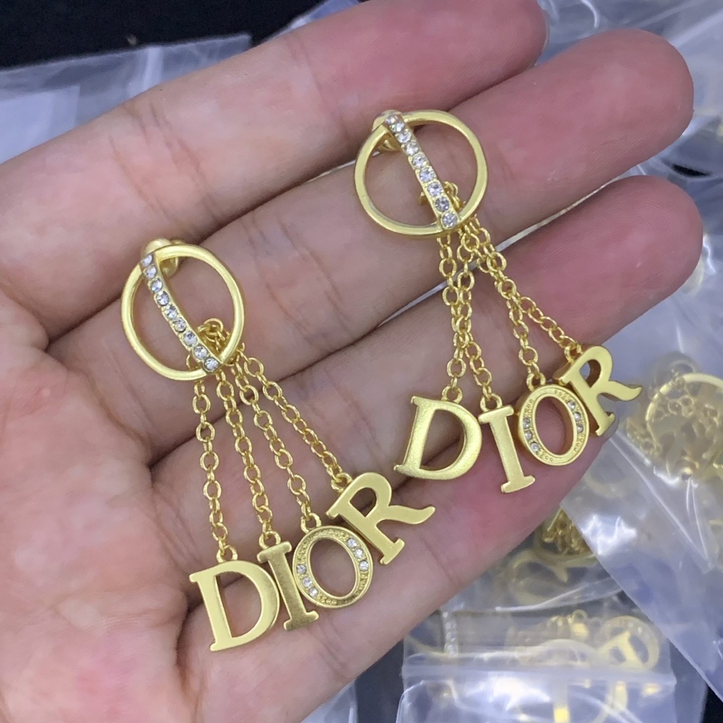 Dior Gold Logo-Accented Earrings 115