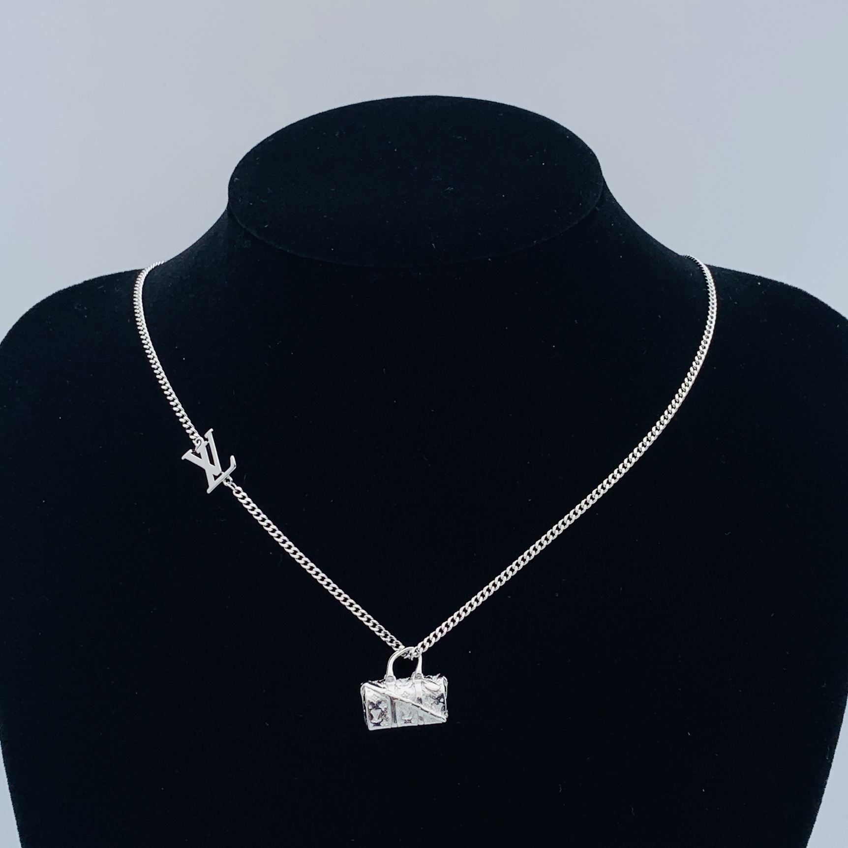 LV Silver Vintage-Inspired Necklace 884