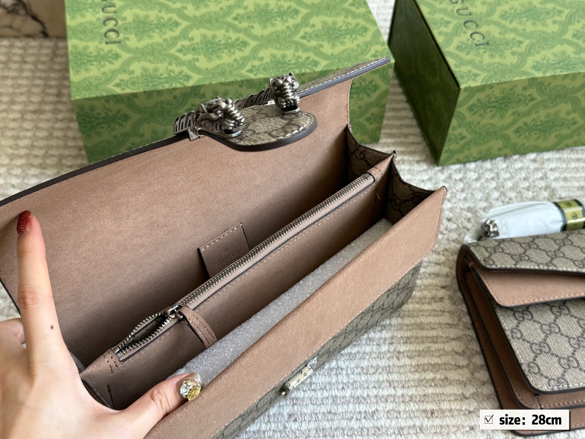 Gucci Silver Quilted Bag 564