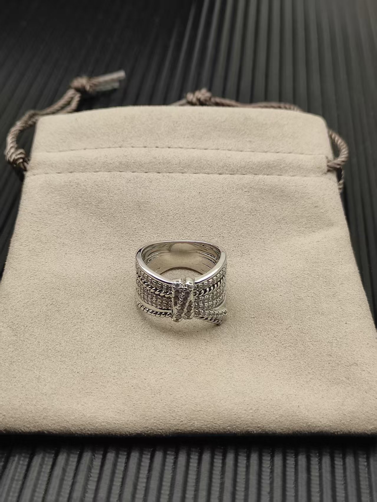 David Yurman Silver Logo-Accented Ring 303