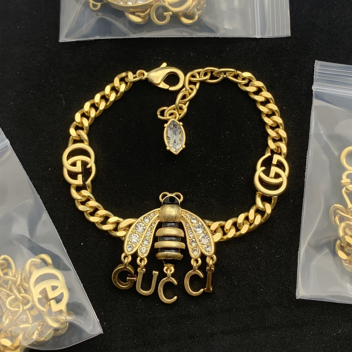 Gucci Gold Logo-Accented Bracelet 224