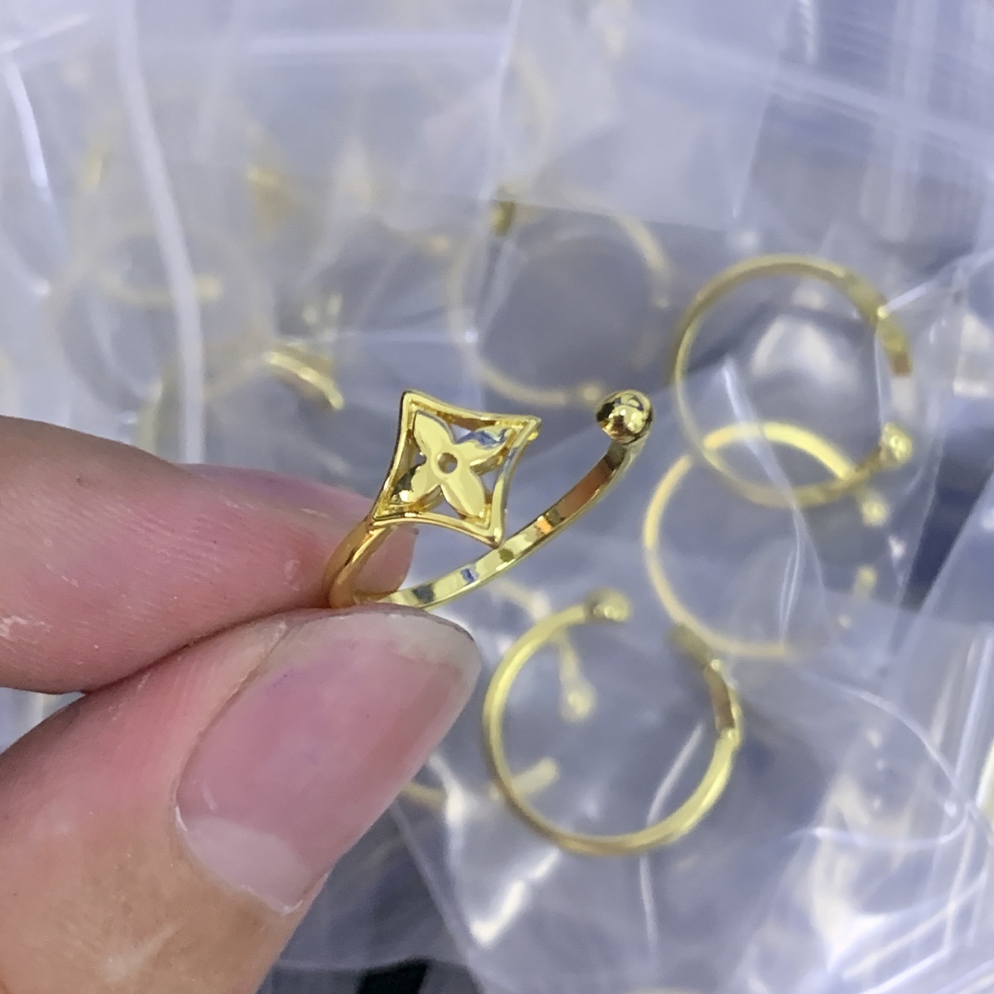 LV Gold Geometric Ring 617