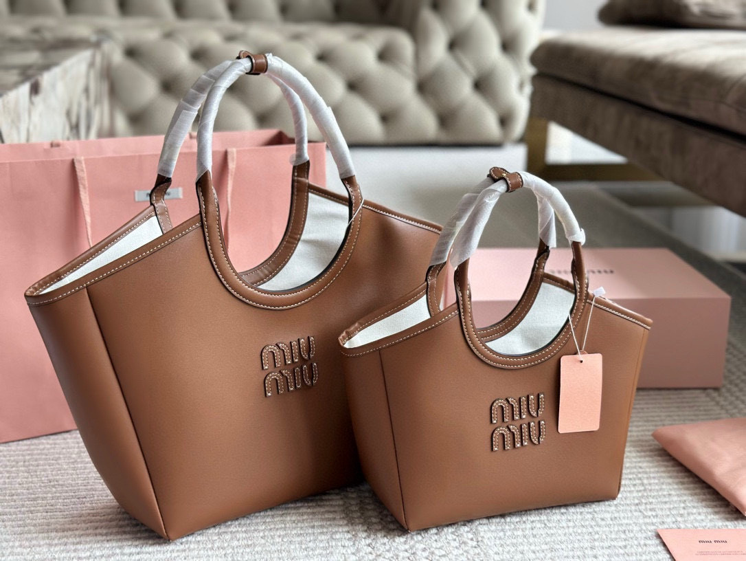 Miu Miu Rose Gold Logo-Accented Bag 169