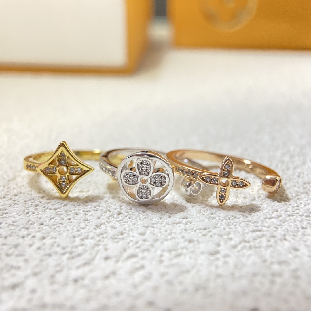 LV Silver Vintage-Inspired Ring 603