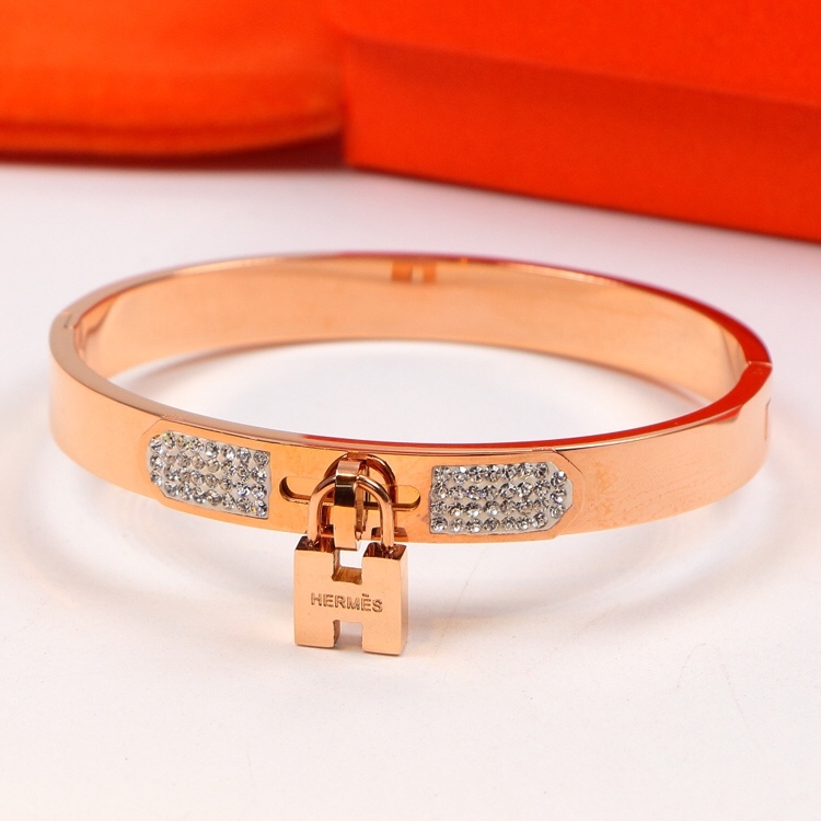 Hermes h Orange Logo-Accented Bracelet 009