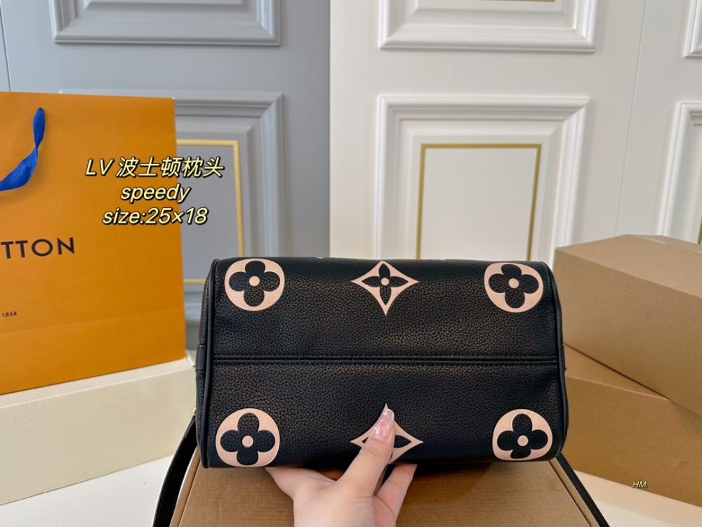 LV Bag Speedy leather Gold Logo-Accented Bag 25cm