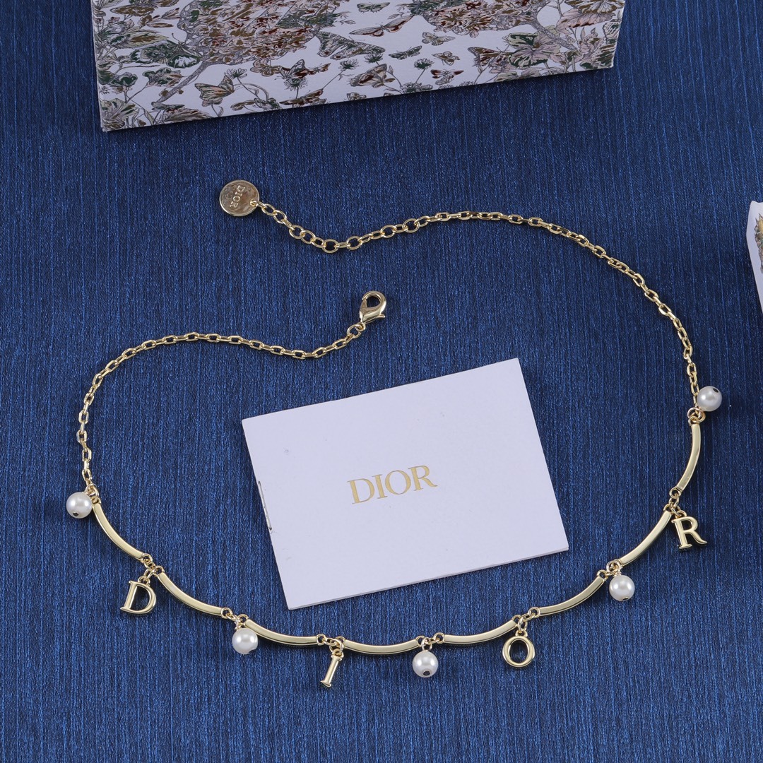 Dior Silver Vintage-Inspired Necklace 052