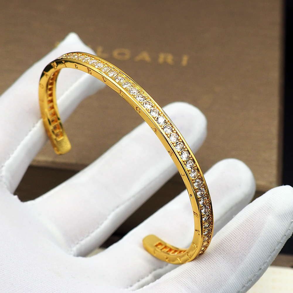 BVLGARI Silver Logo-Accented Bracelet 052