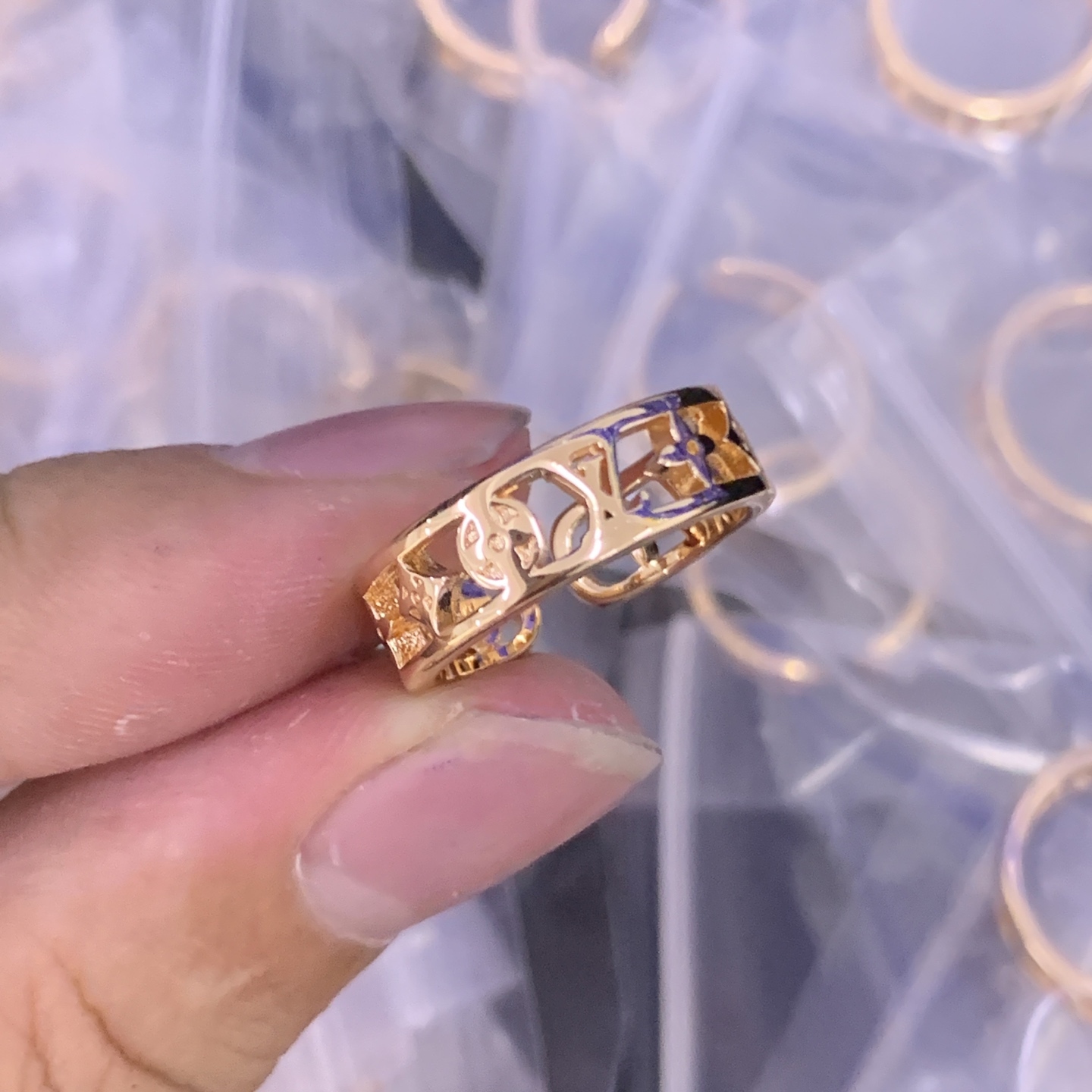 LV Rose Gold Vintage-Inspired Ring 993
