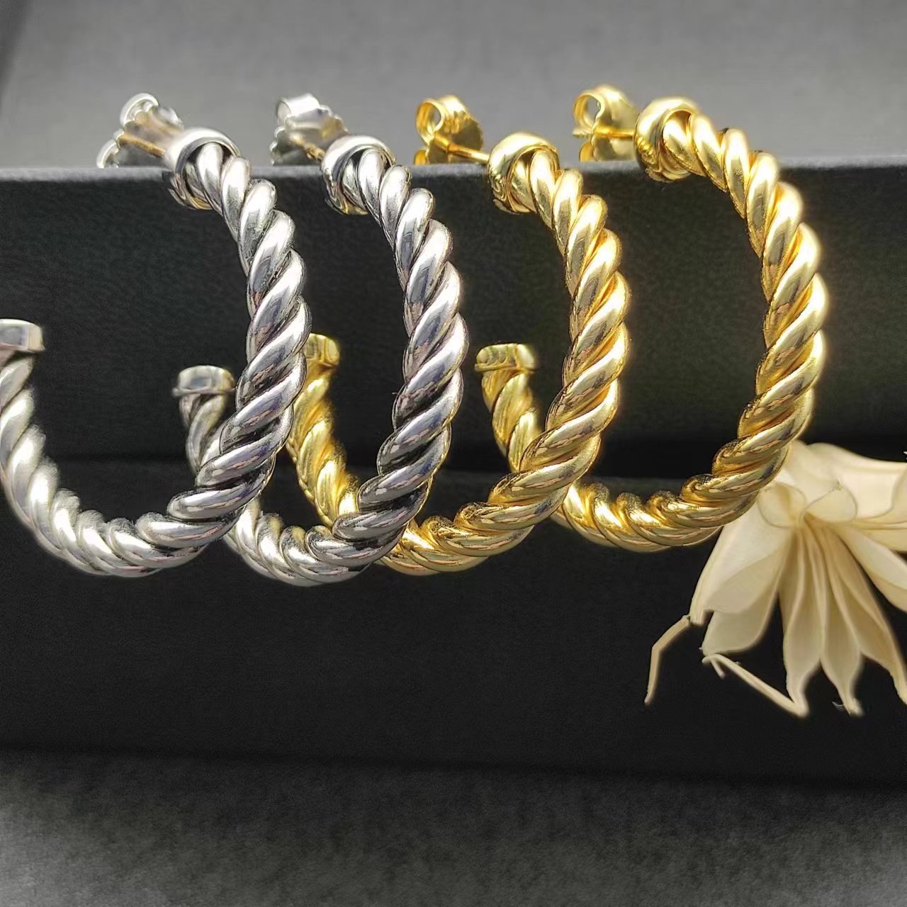 David Yurman Rose Gold Logo-Accented Earrings 222