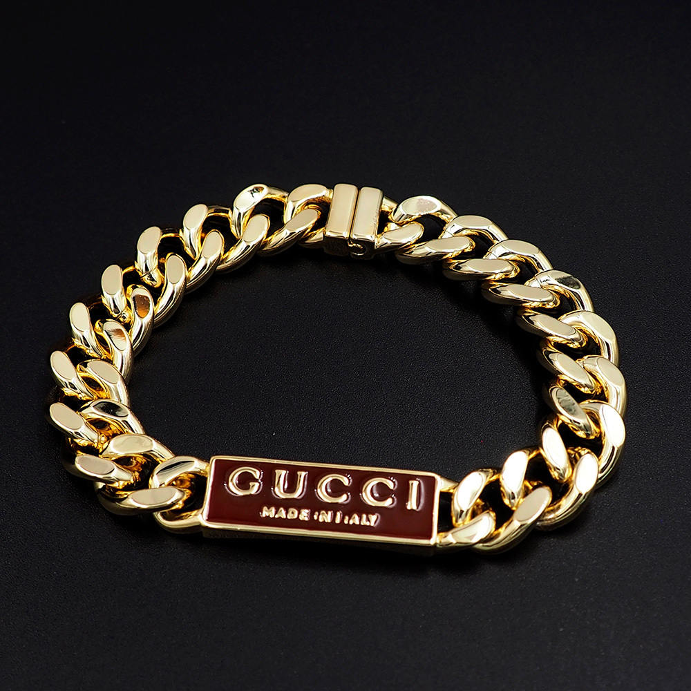 Gucci Silver Logo-Accented Bracelet 034