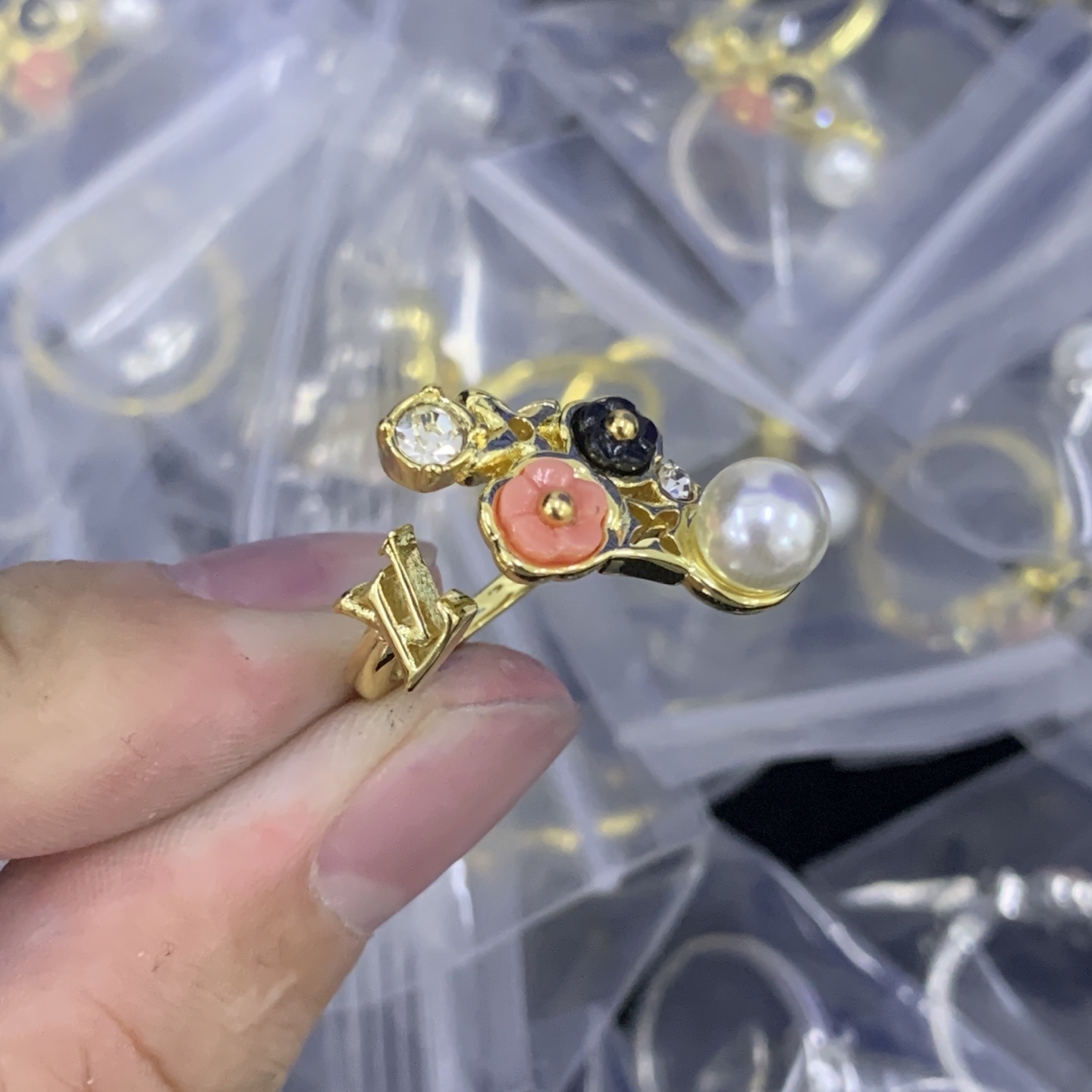 LV Rose Gold Vintage-Inspired Ring 1007