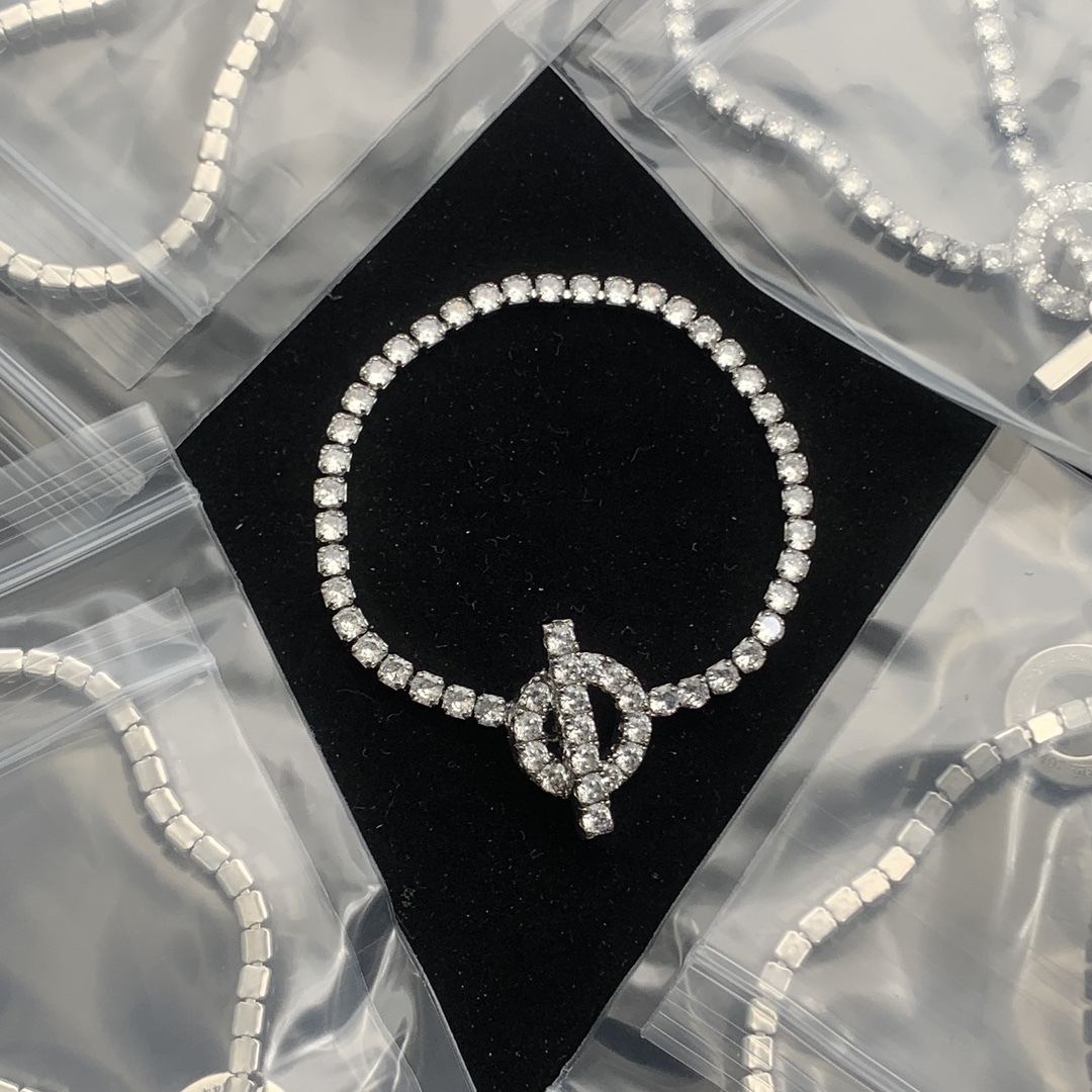 Hermes h Silver Vintage-Inspired Bracelet 032