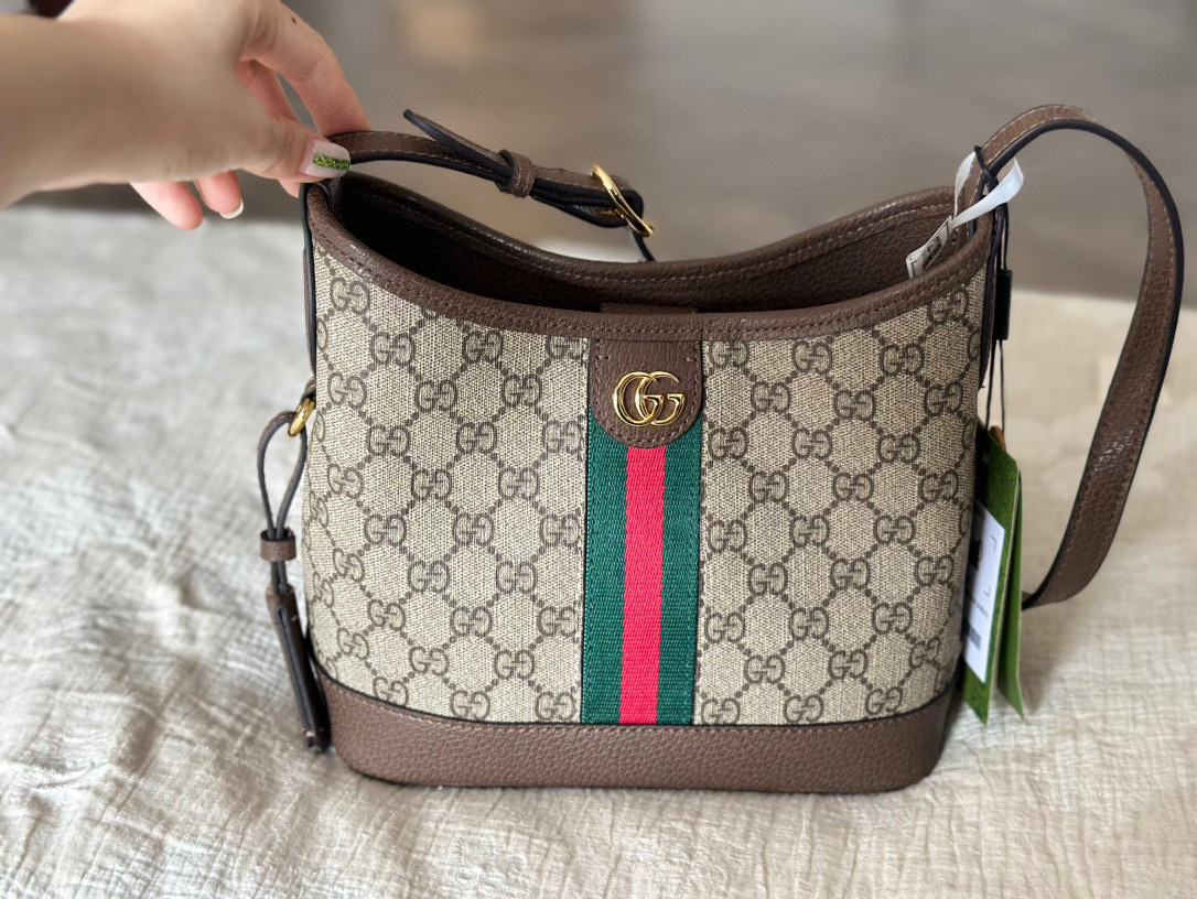 Gucci Silver Quilted Bag 590