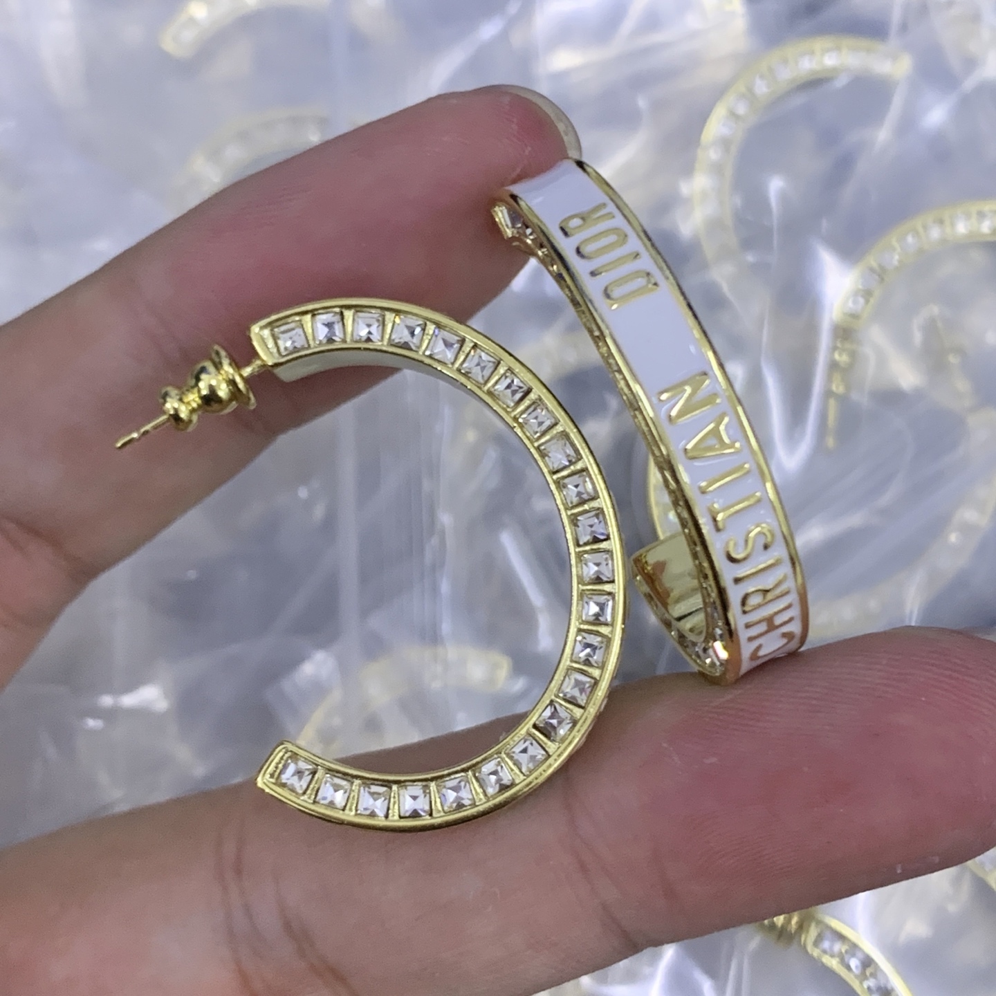Dior Gold Logo-Accented Earrings 139