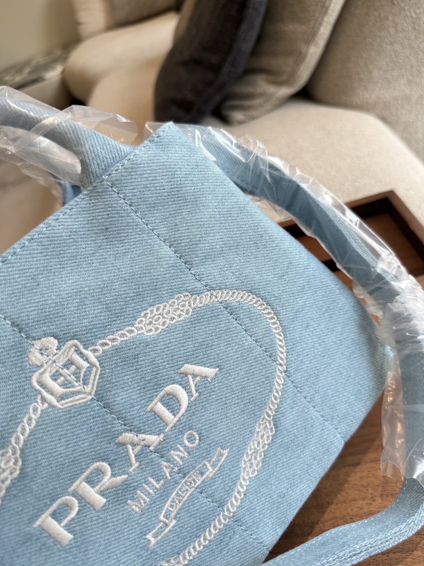 Prada Blue Vintage-Inspired Bag 018