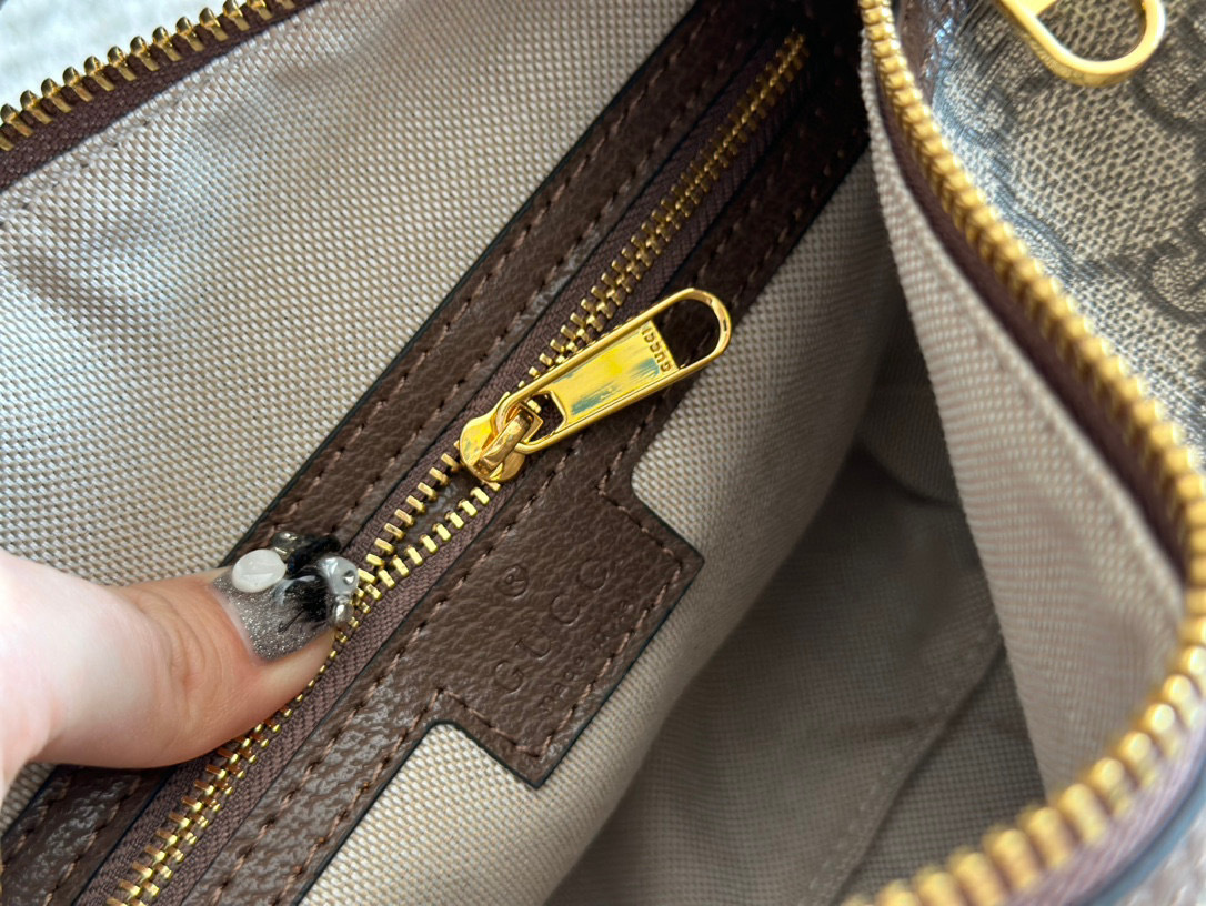 Gucci Green Quilted Bag 560