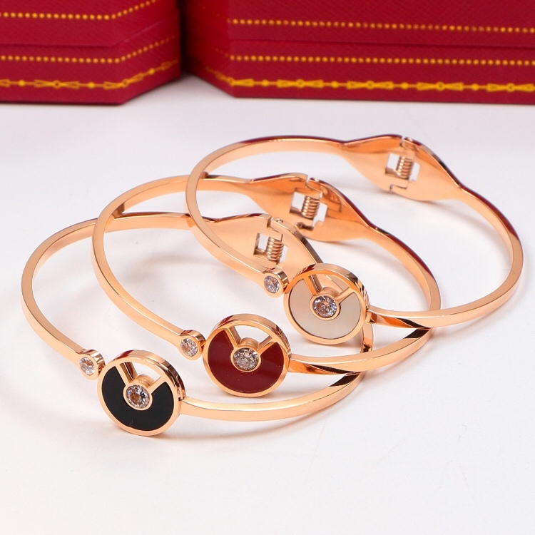 Cartier amulet Rose Gold Vintage-Inspired Bracelet 001