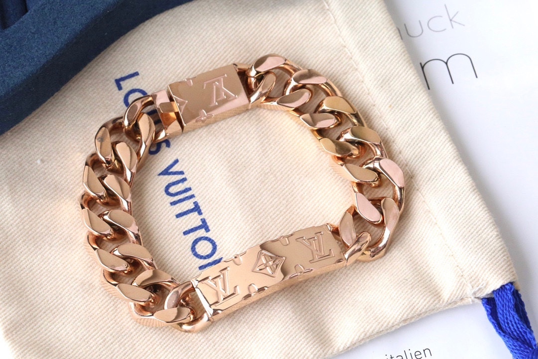 LV bracelet 179