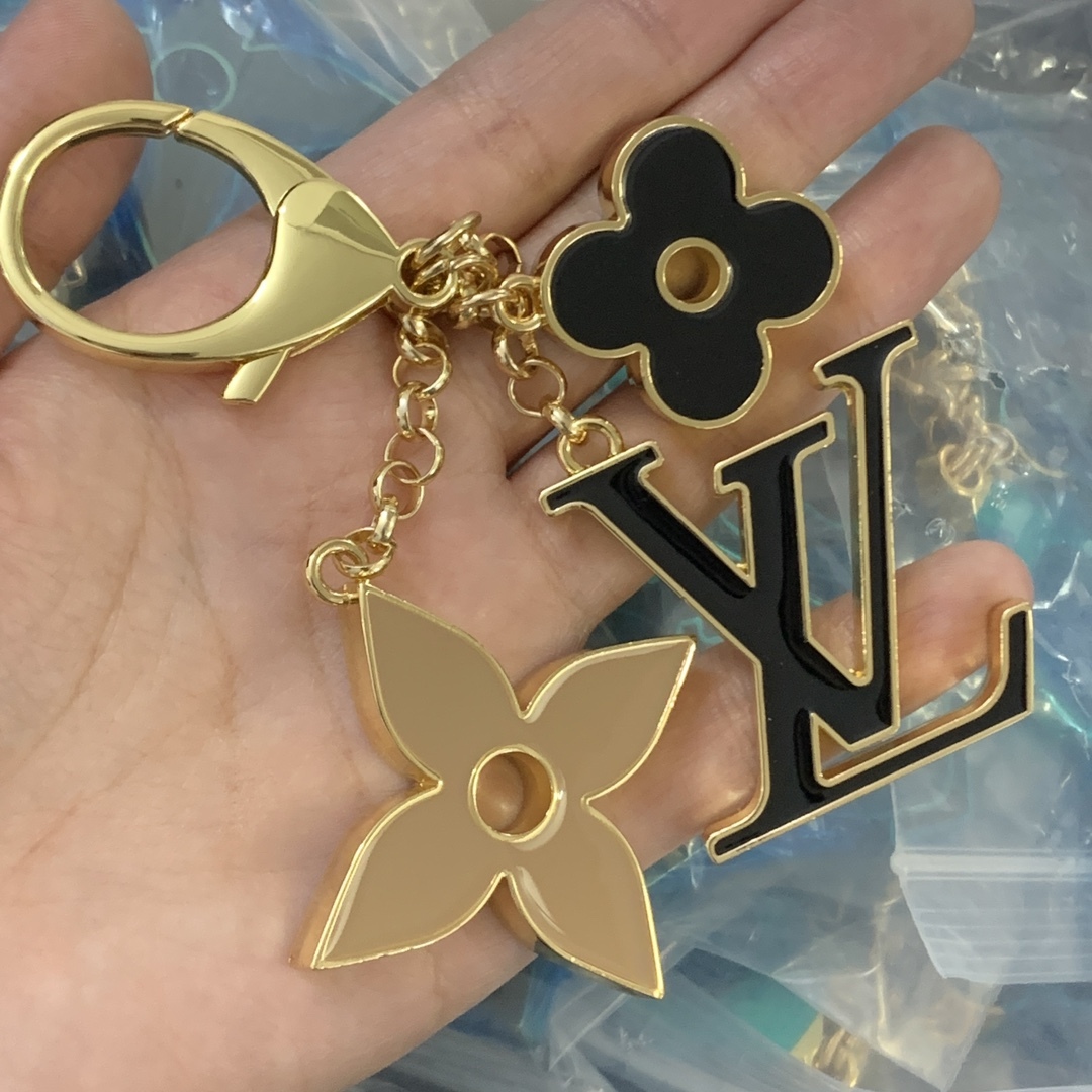 LV Gold Logo-Accented Keychain 1240