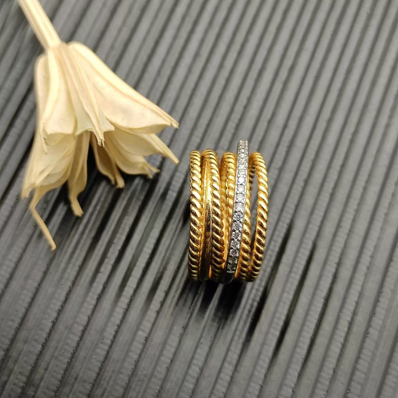 David Yurman Gold Logo-Accented Ring 289