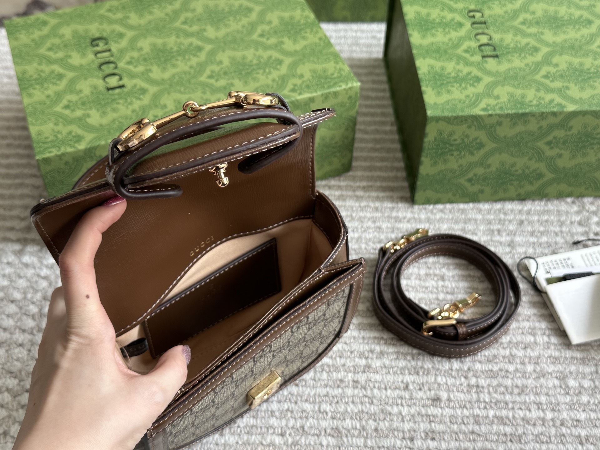 Gucci Gold Vintage-Inspired Bag 584