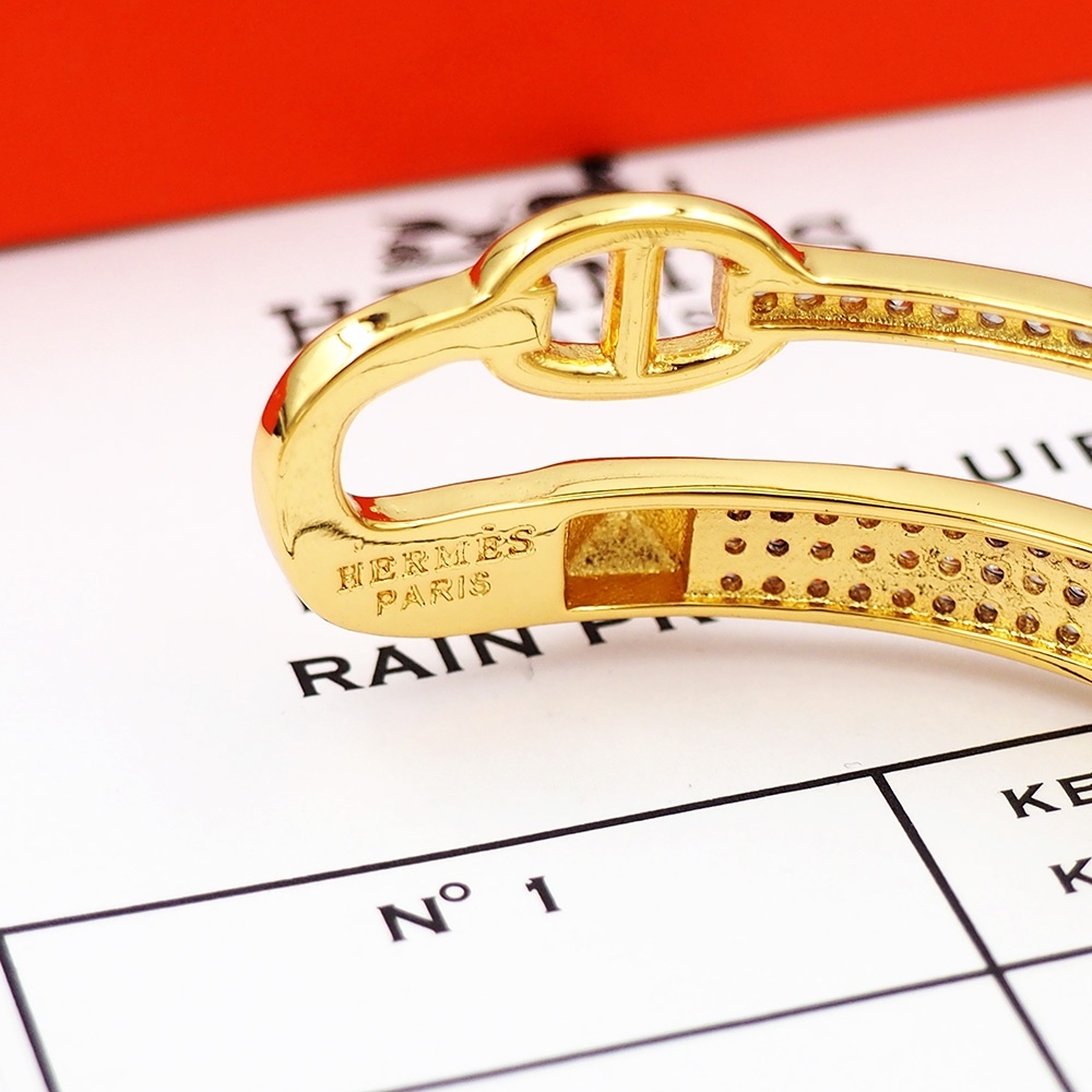 Hermes h Silver Logo-Accented Bracelet 030