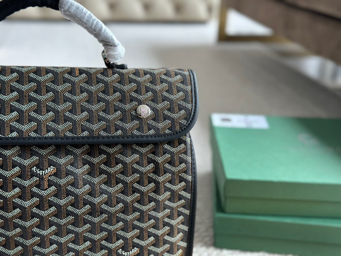 Goyard Gold Quilted Bag 015