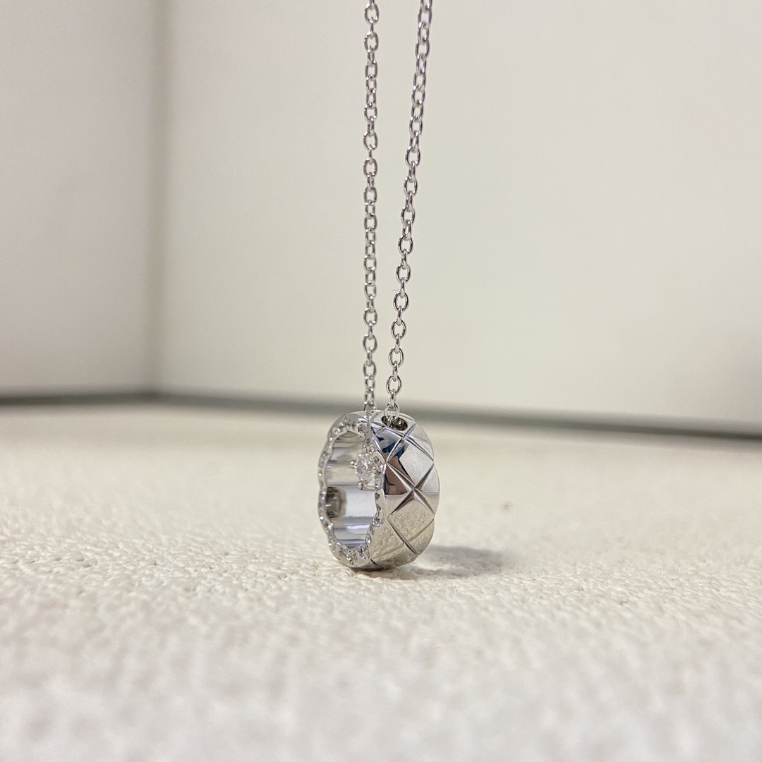 Chanel Rose Gold Logo-Accented Necklace 1038