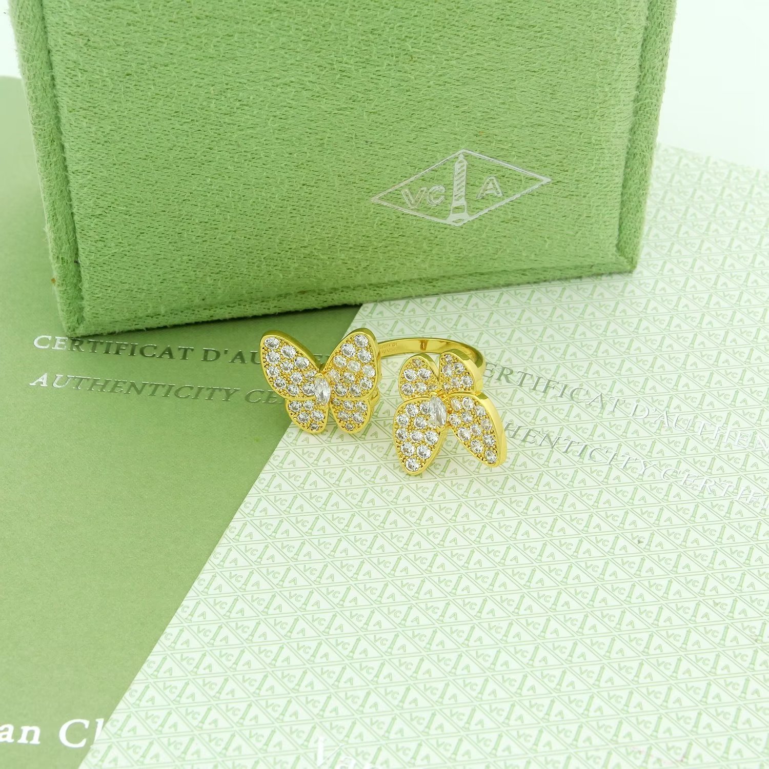 Van Cleef Rose Gold Logo-Accented Ring 023