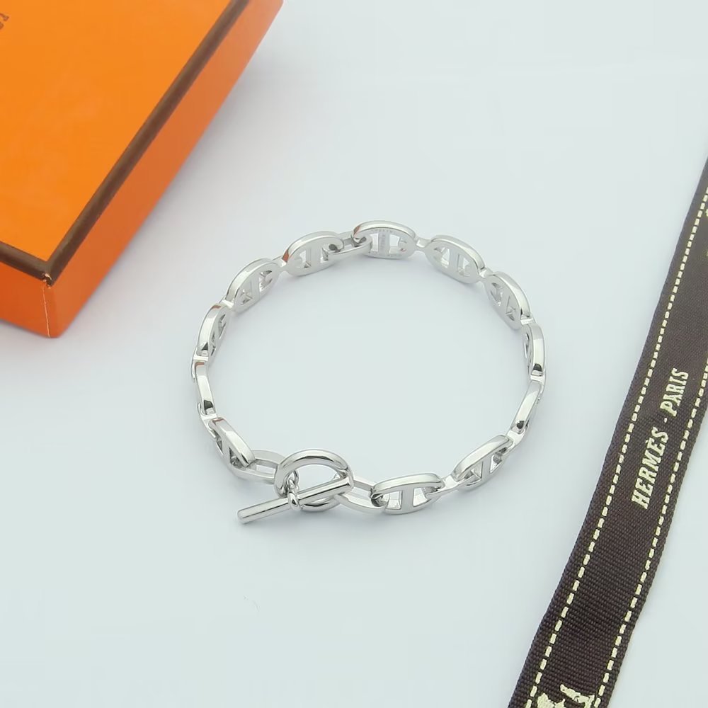 Hermes h Rose Gold Logo-Accented Bracelet 017