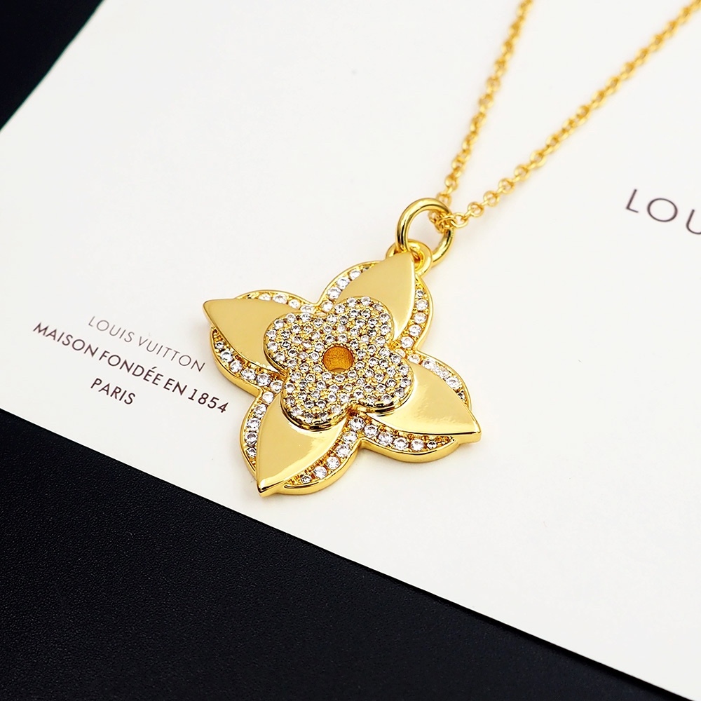 LV Gold Vintage-Inspired Necklace 371