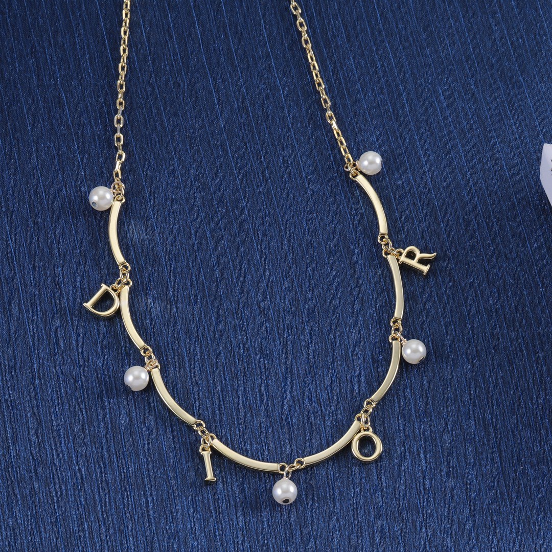 Dior Silver Vintage-Inspired Necklace 052