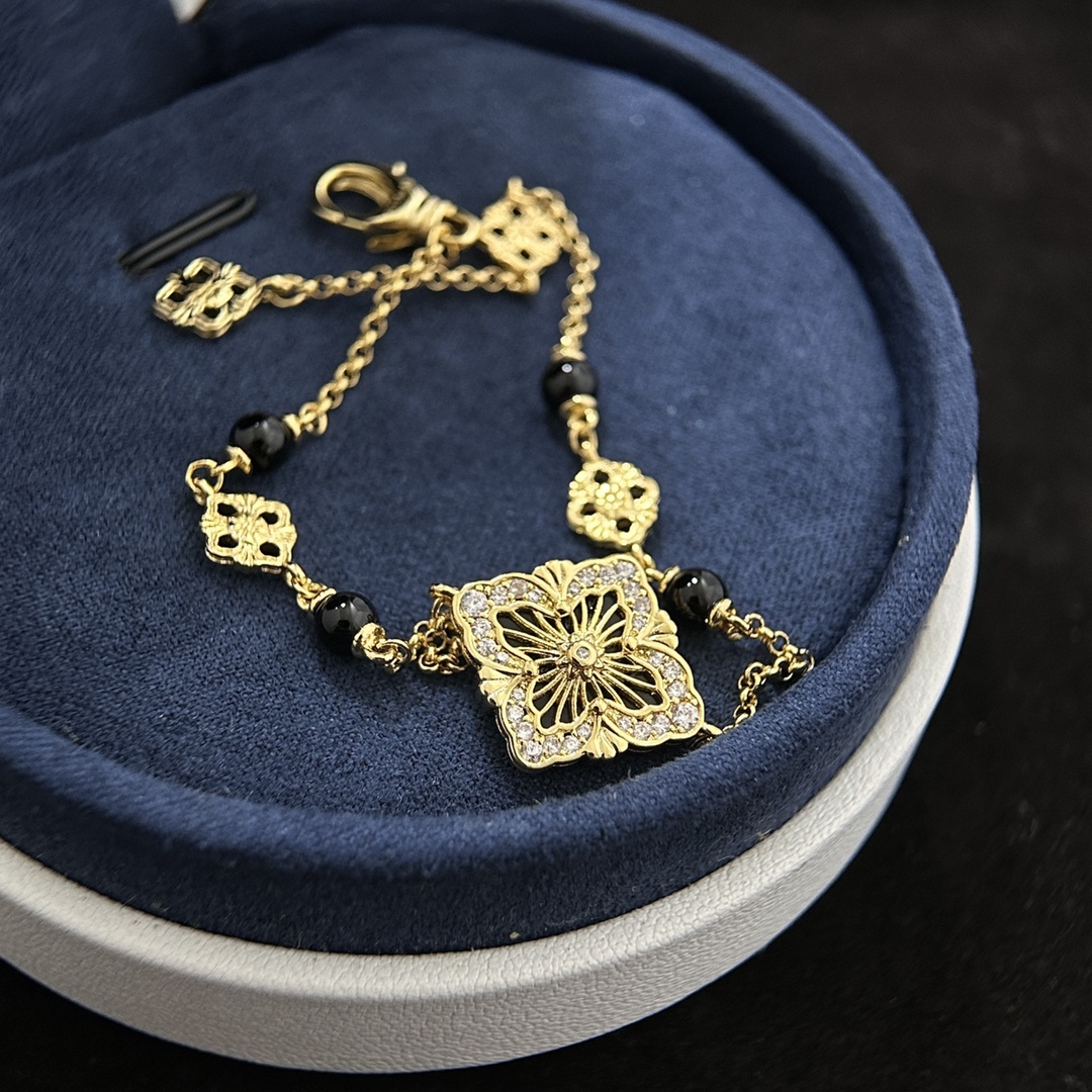 Buccellati Gold Vintage-Inspired Bracelet 001