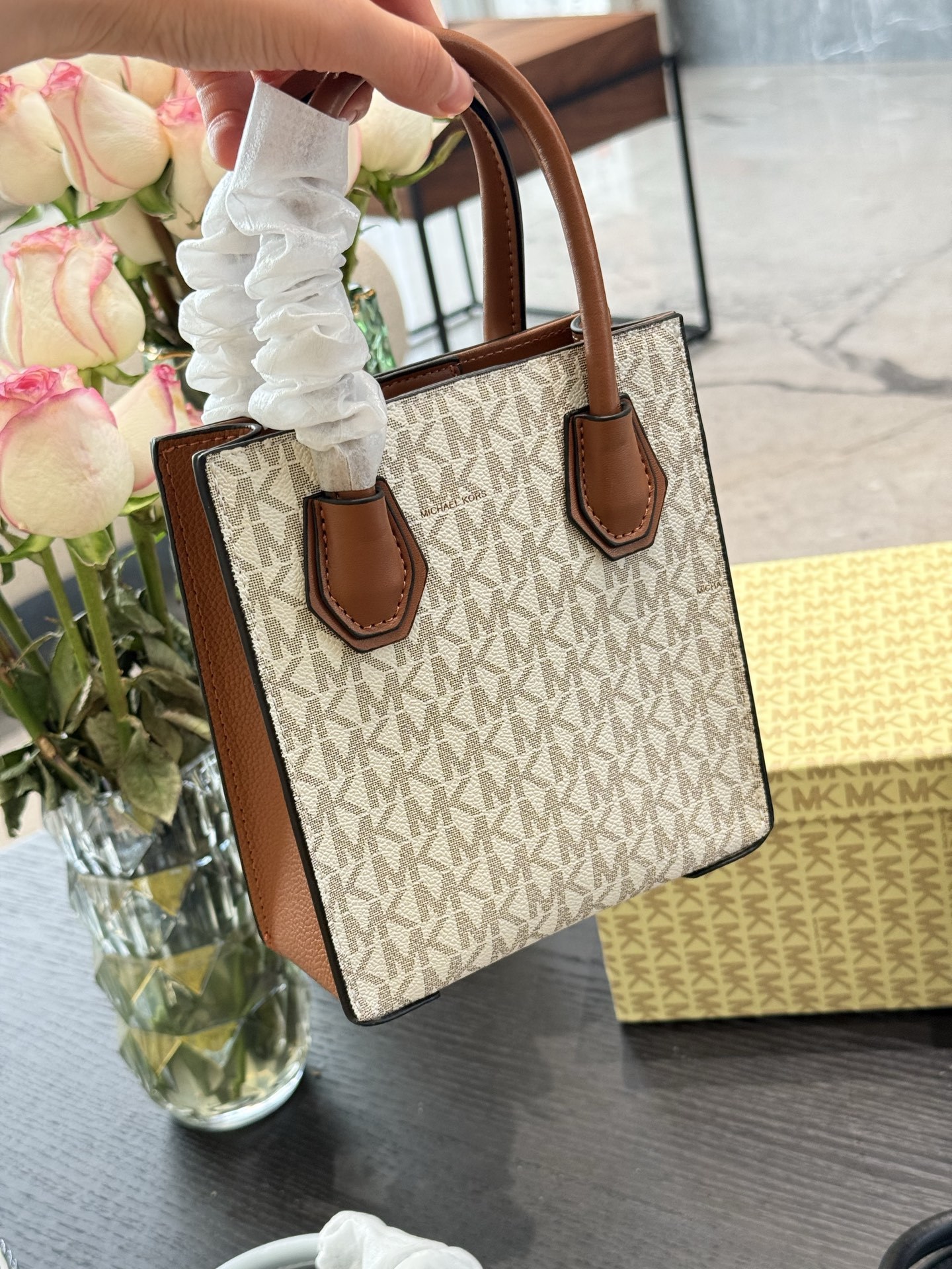 Michael Kors MK Silver Quilted Bag 033