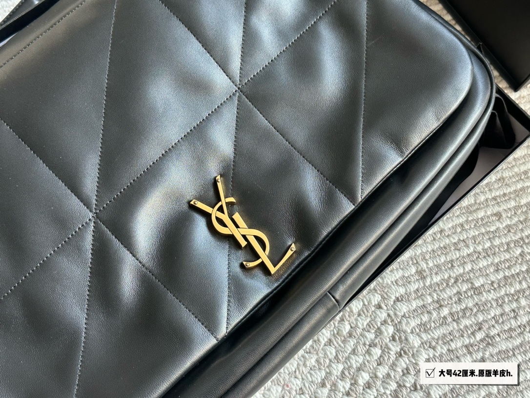 YSL Gold Logo-Accented Bag 158