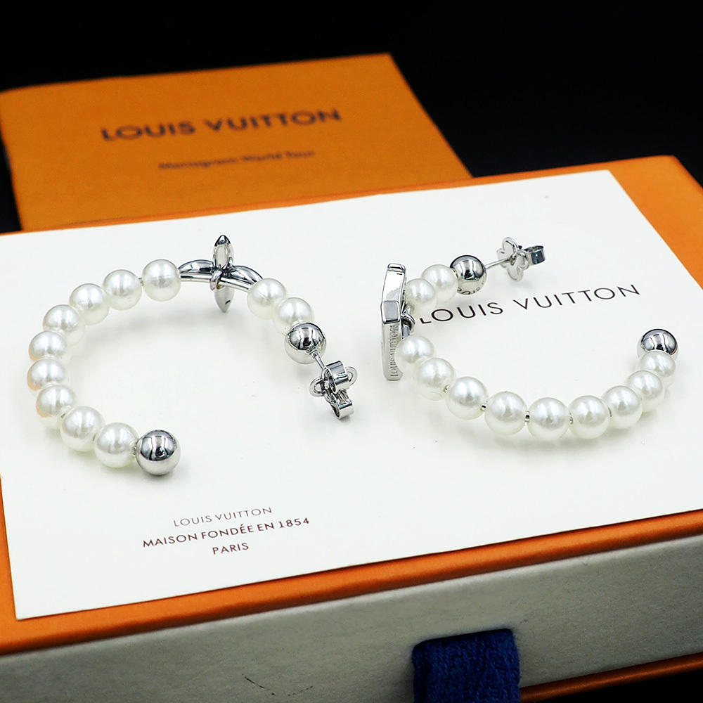 LV Silver Logo-Accented Earrings 301