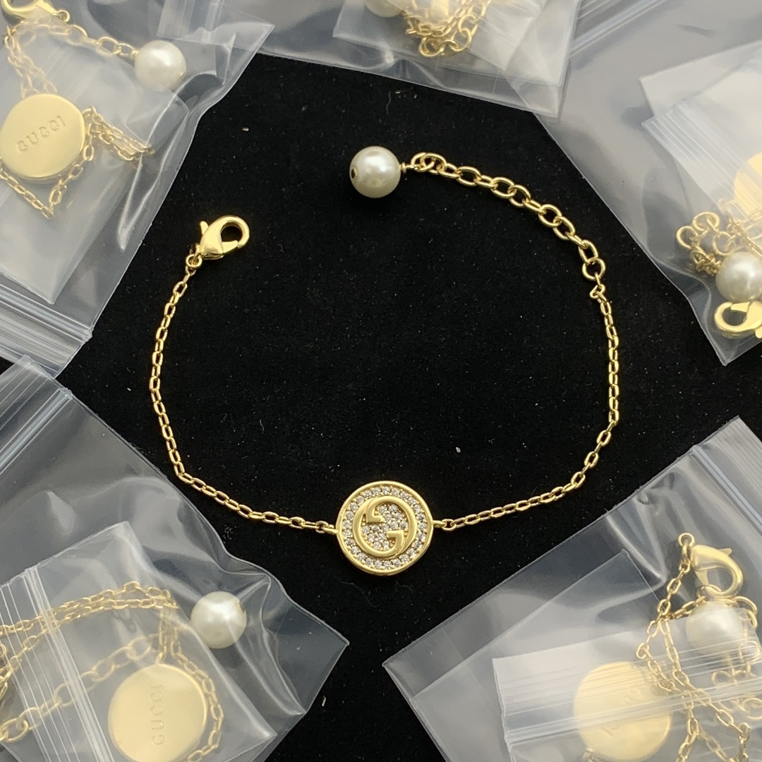 Gucci Rose Gold Vintage-Inspired Bracelet 475