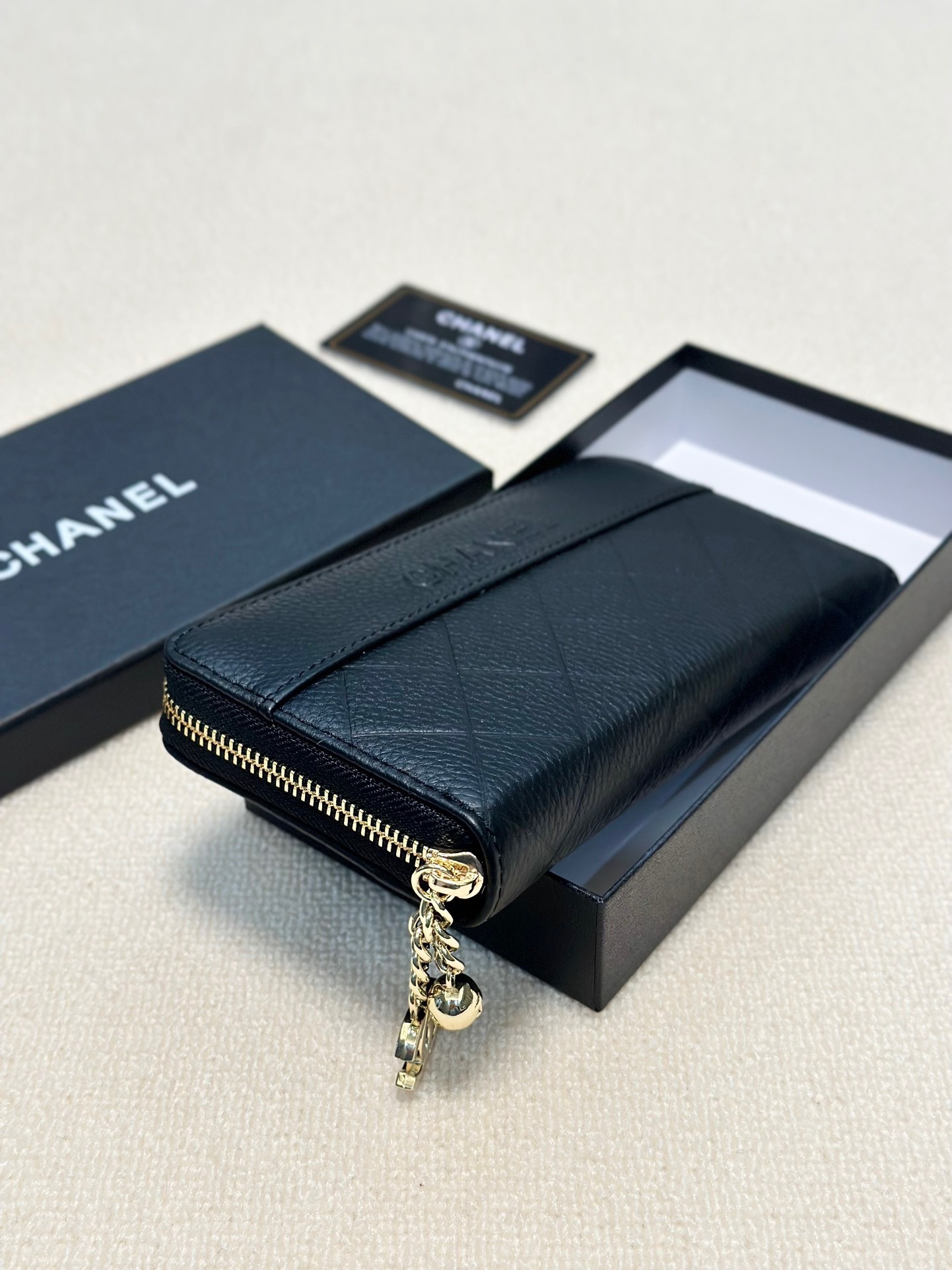 Chanel Silver Logo-Accented Bag walllet 1208