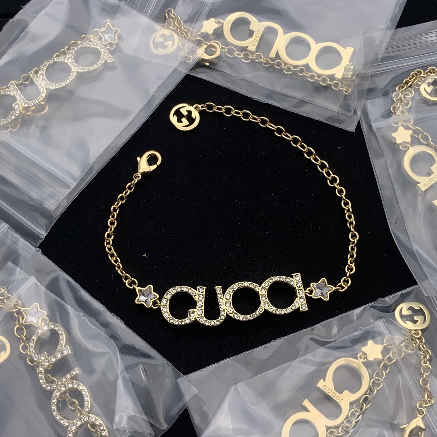 Gucci Gold Vintage-Inspired Bracelet 220